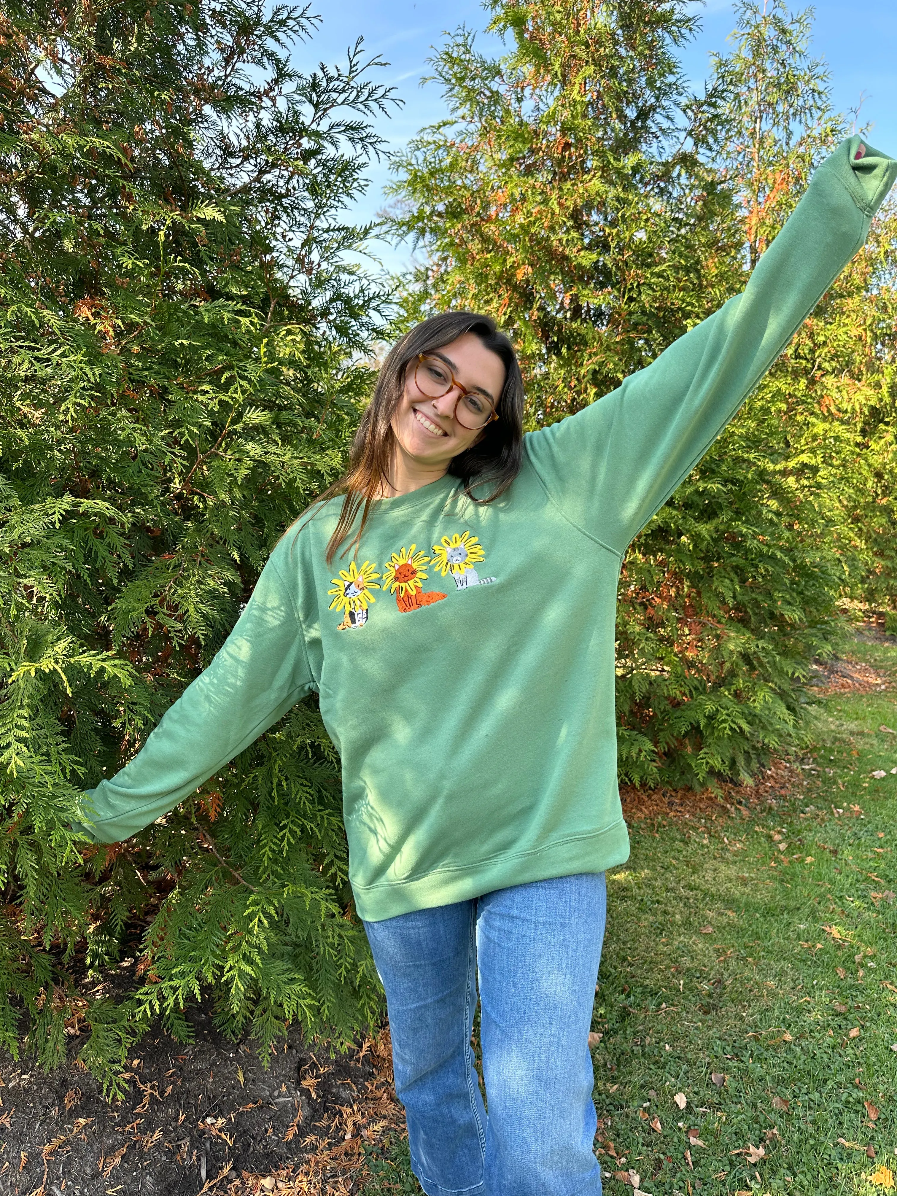 Black Eyed Susan Cats (Green) / Crew Sweatshirt