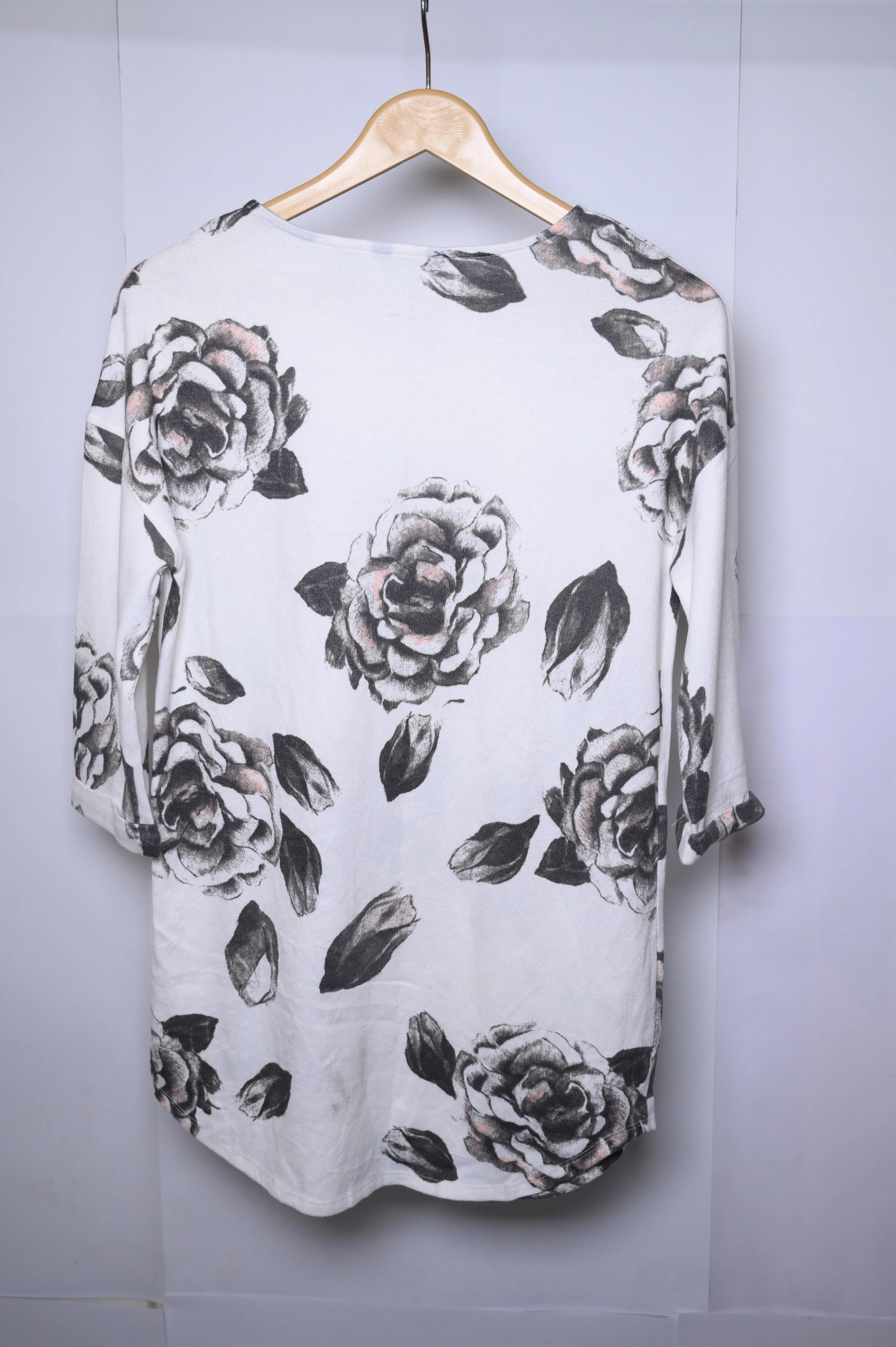 F&F White with Flowers Sweatshirt - Medium