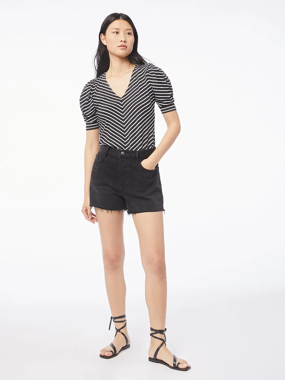 Shirred V Short Sleeve Top -- Noir Multi